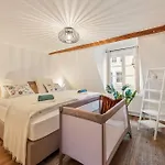 Lubunest L Altstadt Stellplatz Bluehendes Barock Apartament
