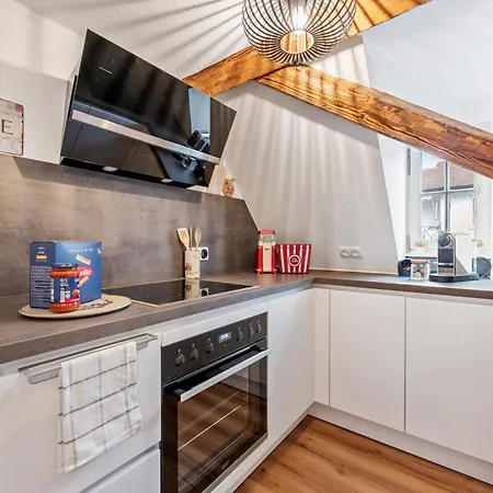 Lubunest Altstadt Stellplatz Bluehendes Barock Appartamento