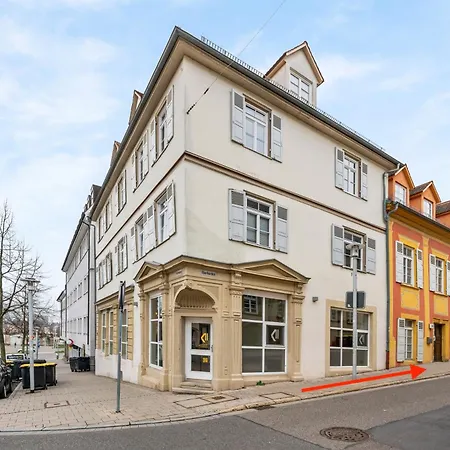 Lubunest Altstadt Stellplatz Bluehendes Barock