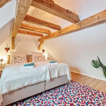 Appartamento Lubunest Altstadt Stellplatz Bluehendes Barock Ludwigsburg