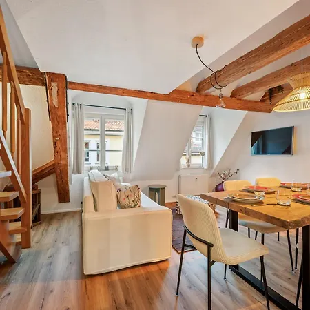 Lubunest Altstadt Stellplatz Bluehendes Barock Apartment *